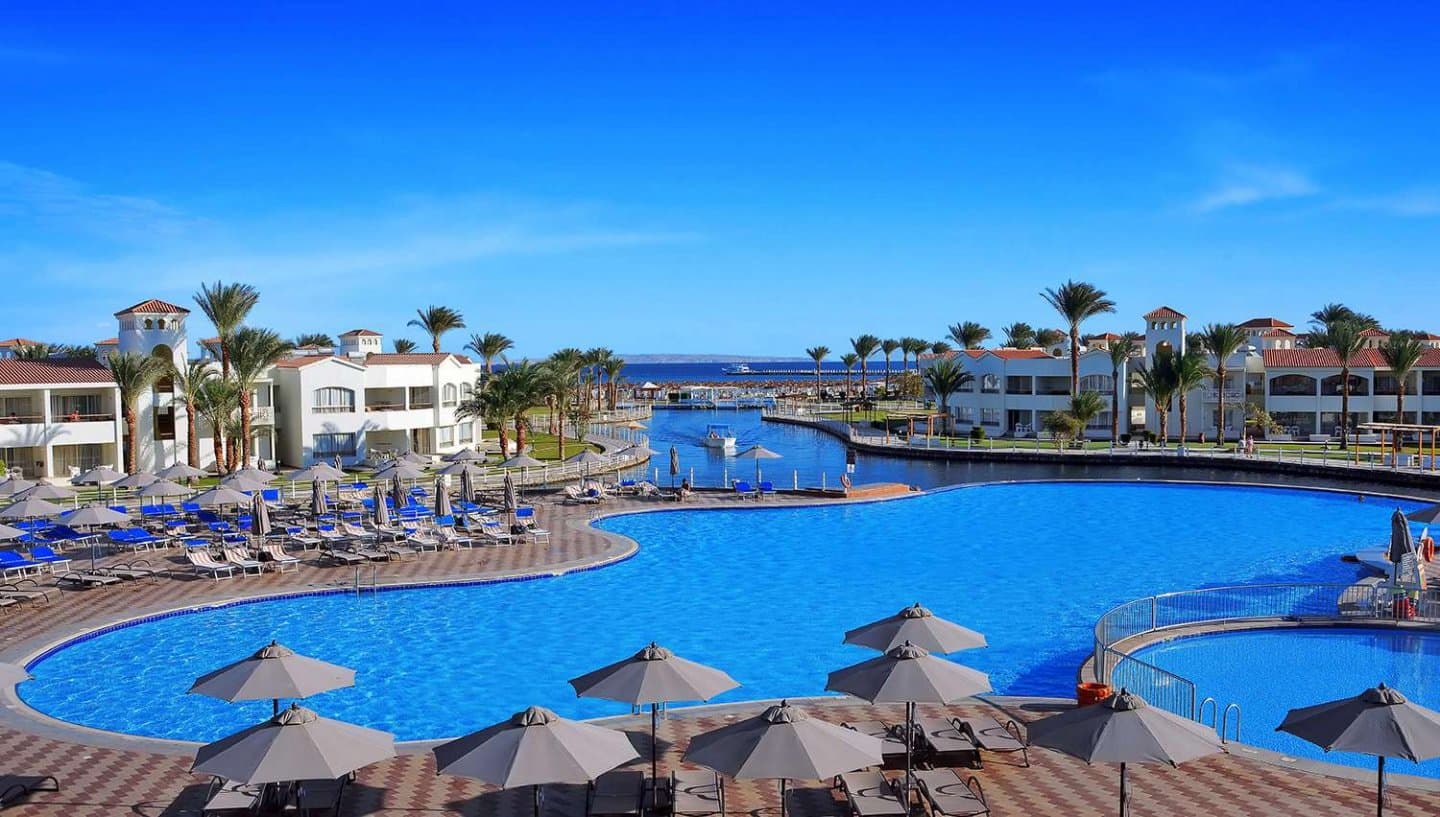 Pickalbatros Dana Beach Resort