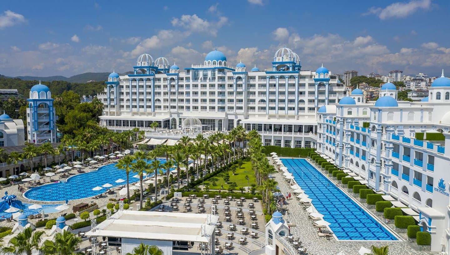 Rubi Platinum SPA Resort & Suites